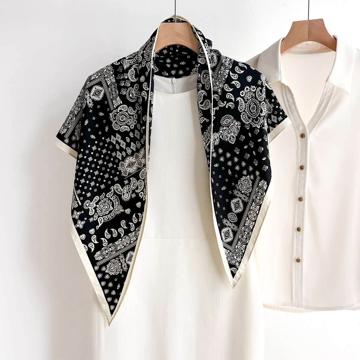 Pürüzsüz İpeksi Dokunuşlu Üçge - Bandana Multi Way incelemesi ve fiyatı
